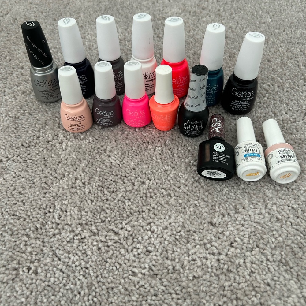 Gel Nail Polish (Most New)